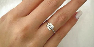 Why Jewelry Makes the Perfect Gift: Celebrating Moments with ChicCharm