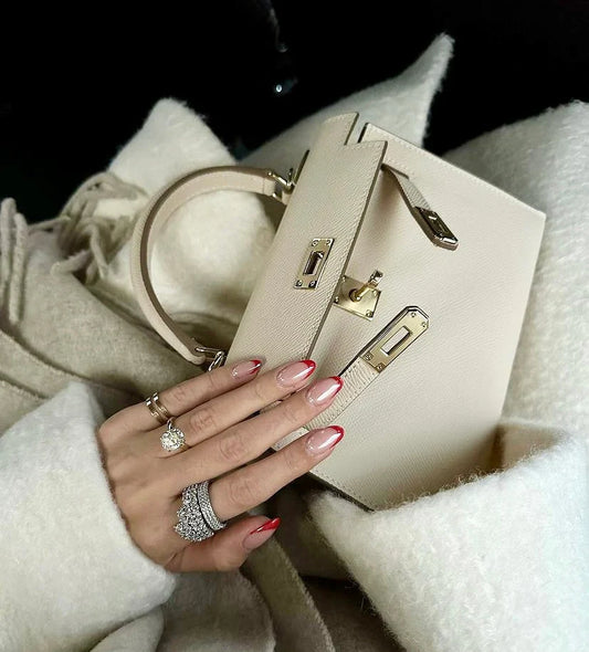 Handbag Repair and Restoration: What UK Shoppers Should Know