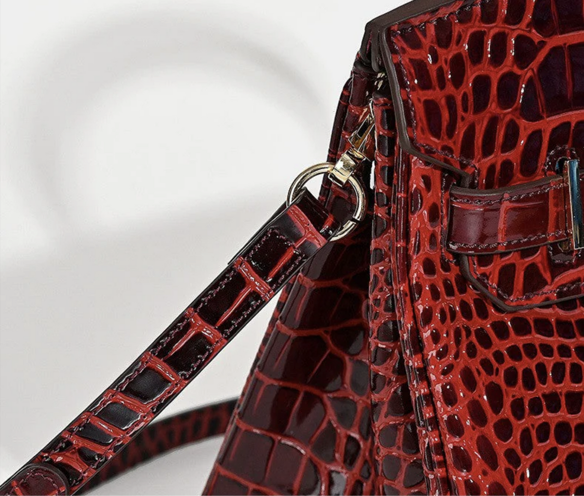 Florvane™ Crocodile Pattern Cowhide Handbag