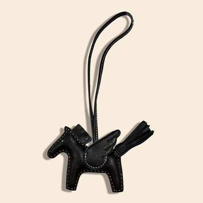 708fa61c-13fb-4f58-82e3-4c38eb1ad6bf